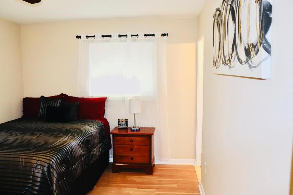 Private Room At Home Near Iad-スターリング エクステリア 写真